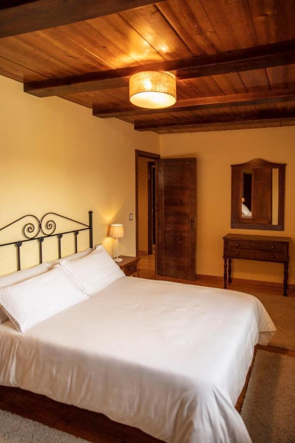 Lugar Del Rio Guest House Couzadoiro Exterior photo