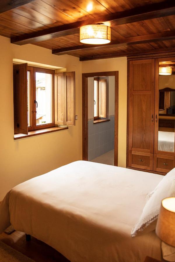 Lugar Del Rio Guest House Couzadoiro Exterior photo